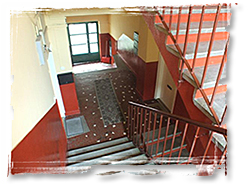 lépcsőház takarítás